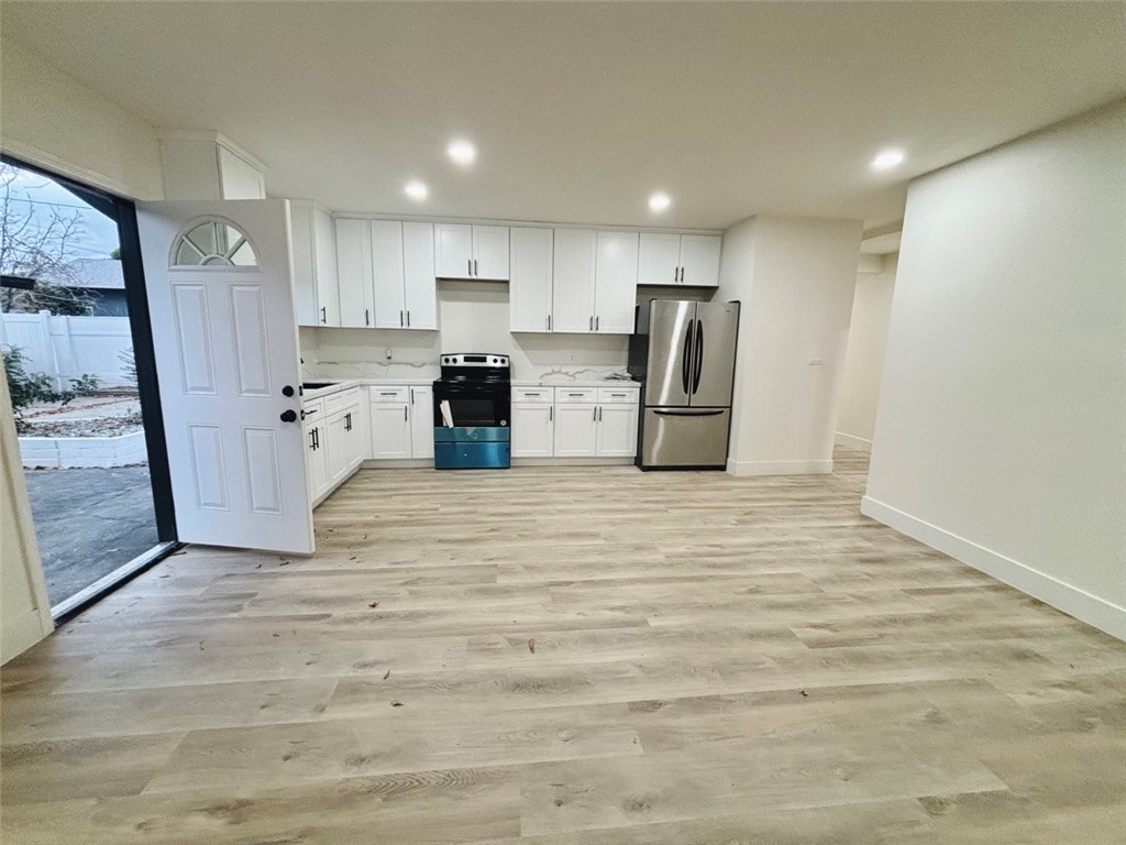 1255 W 9TH STREET