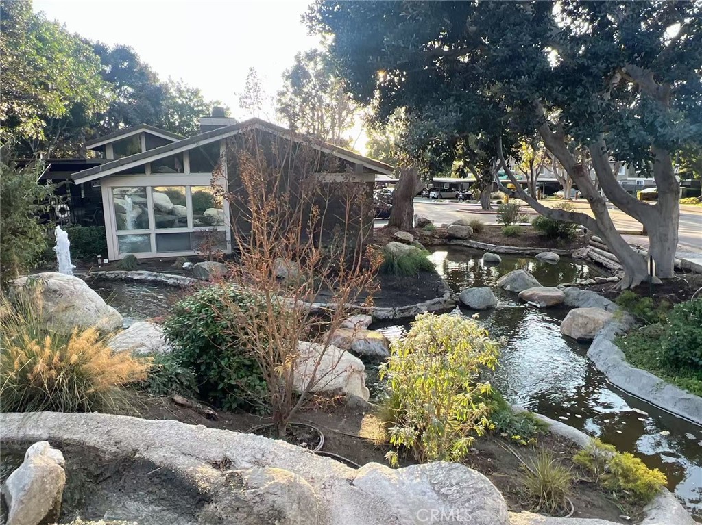 176 Streamwood