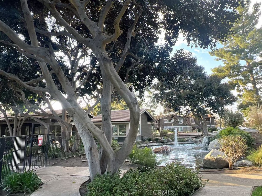 176 Streamwood