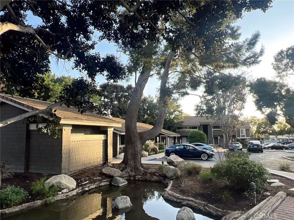 176 Streamwood