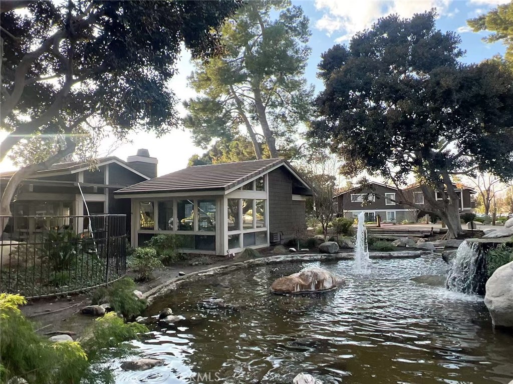 176 Streamwood