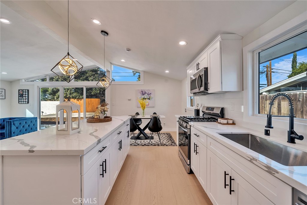 2431 Santa Ysabel Avenue