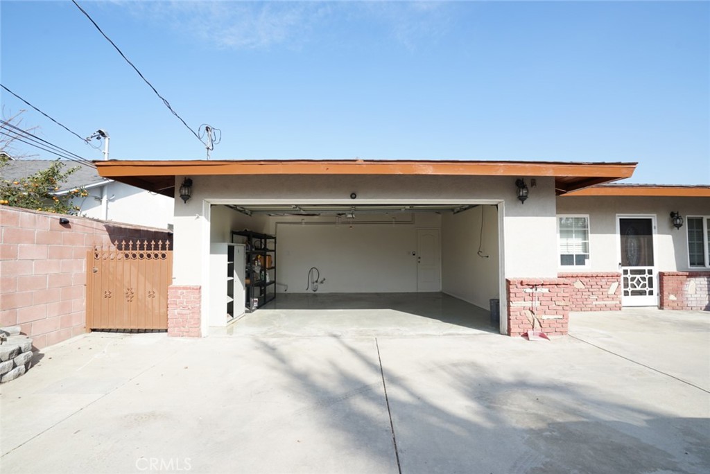 9253 Rose Street