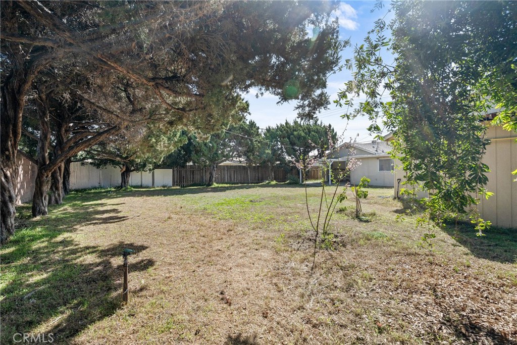 1139 E Kingsley Avenue