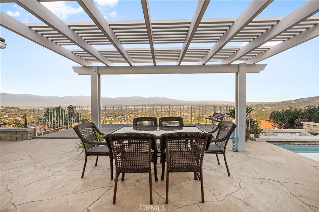 3214 Montellano Avenue