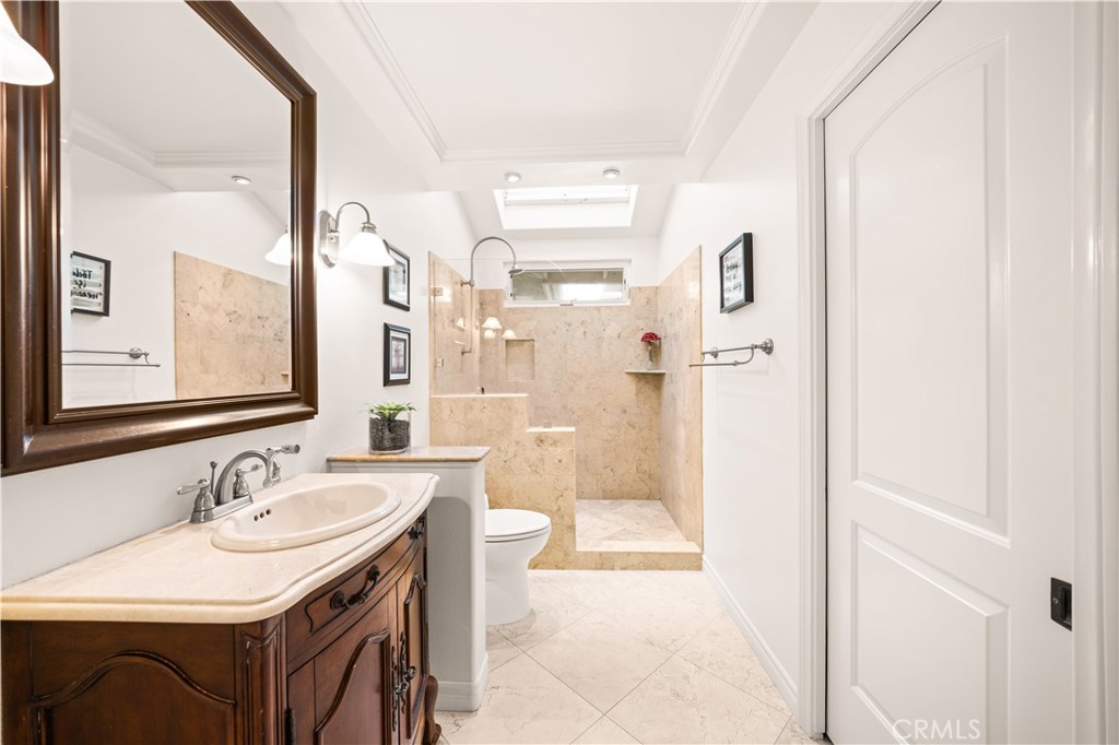 3214 Montellano Avenue