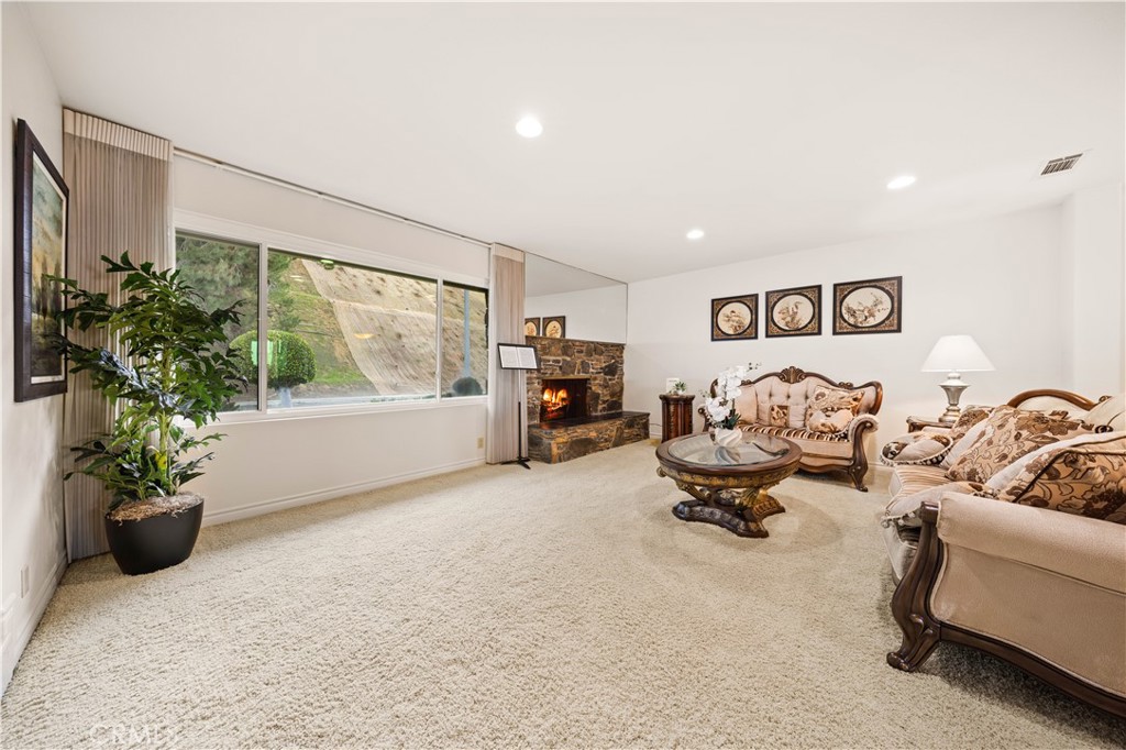 3214 Montellano Avenue