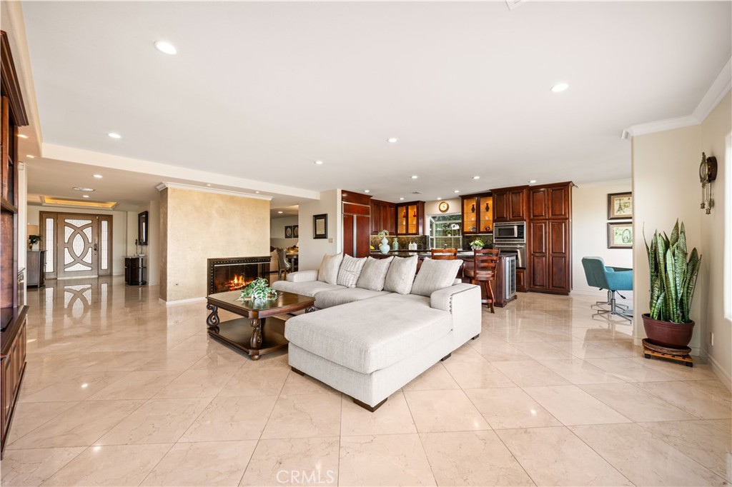 3214 Montellano Avenue