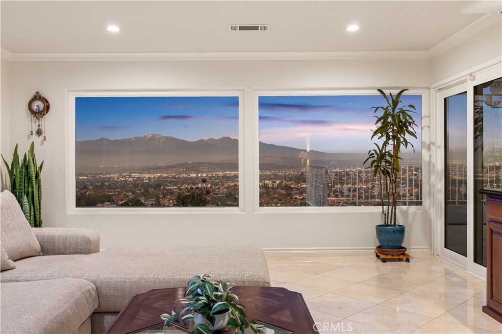 3214 Montellano Avenue