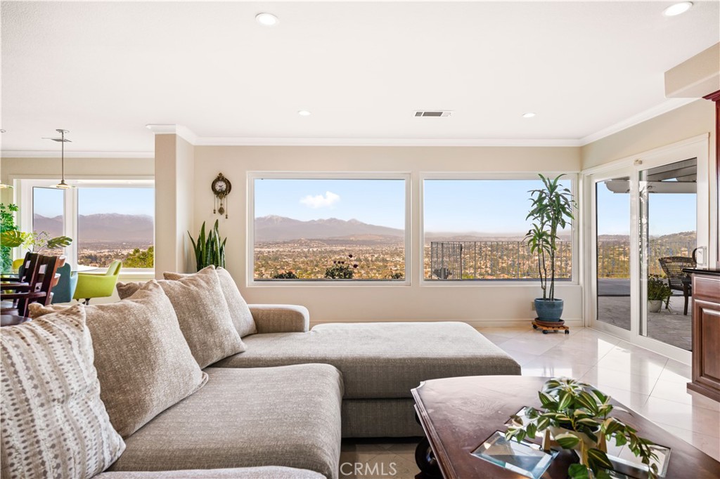 3214 Montellano Avenue