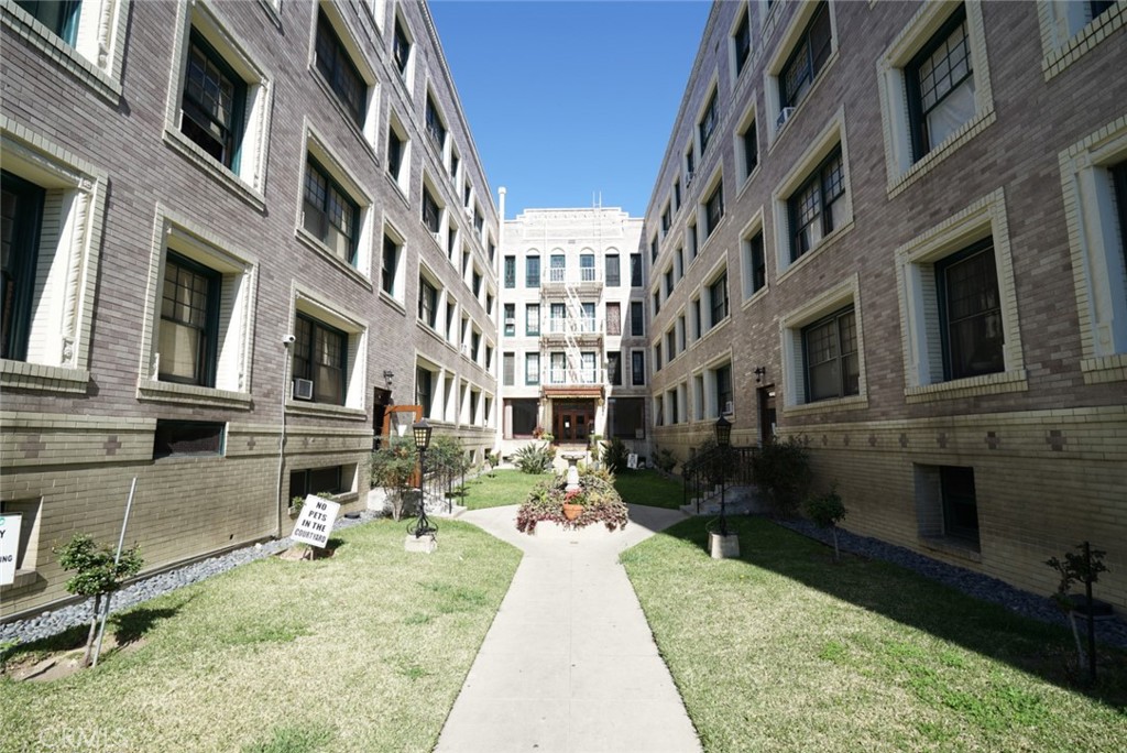 2121 James M Wood Boulevard 215