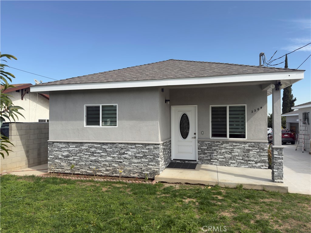 3304 Isabel Avenue