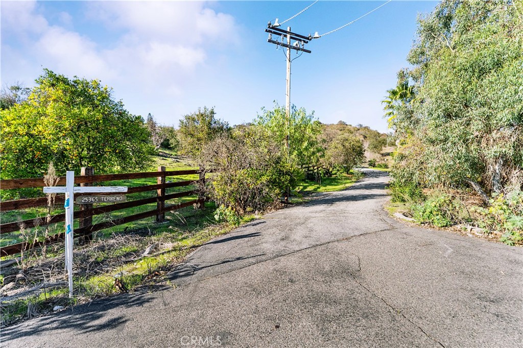 25365 Terreno Dr