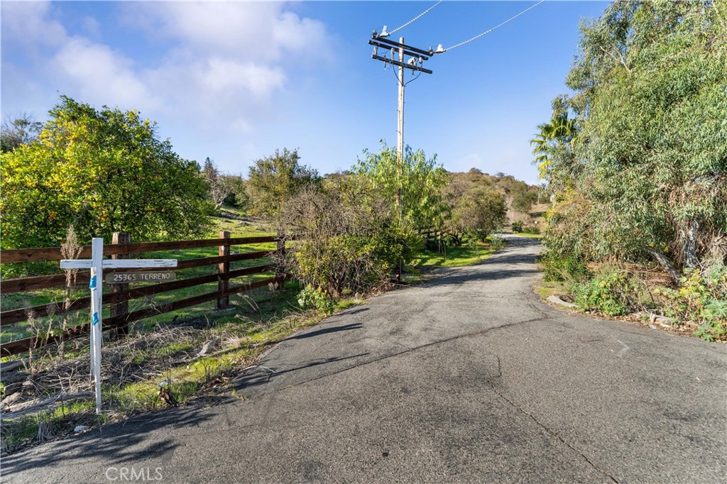 25365 Terreno Dr