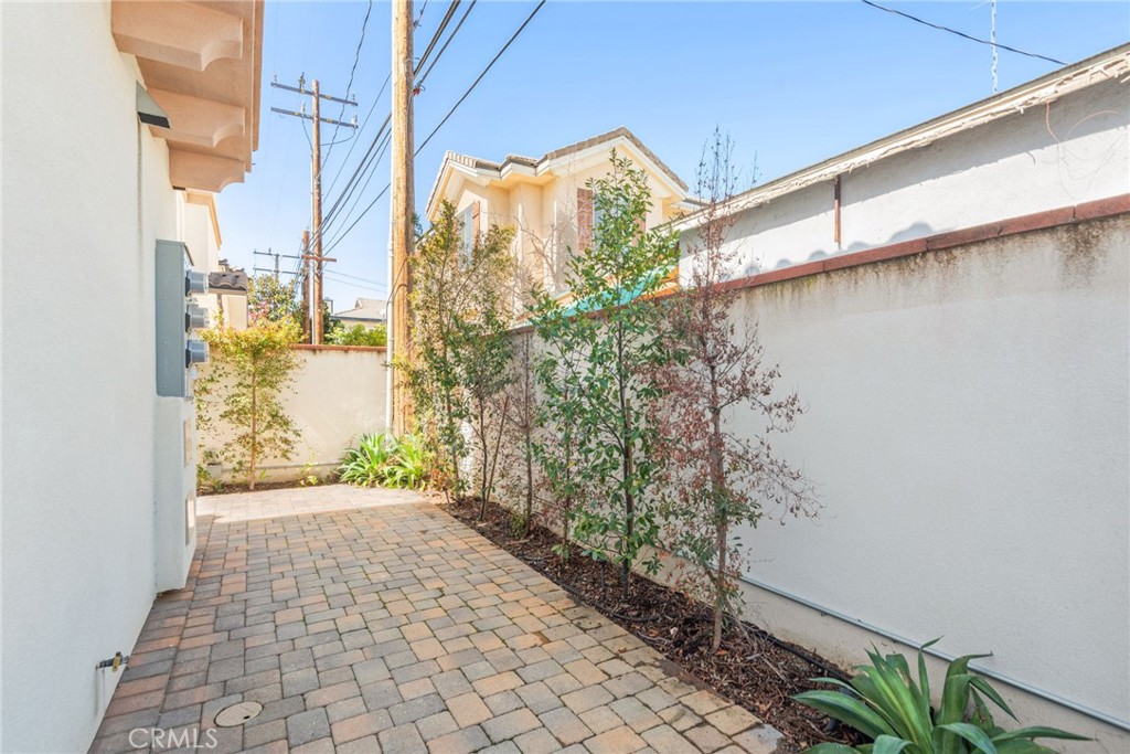 159 Alice Street C