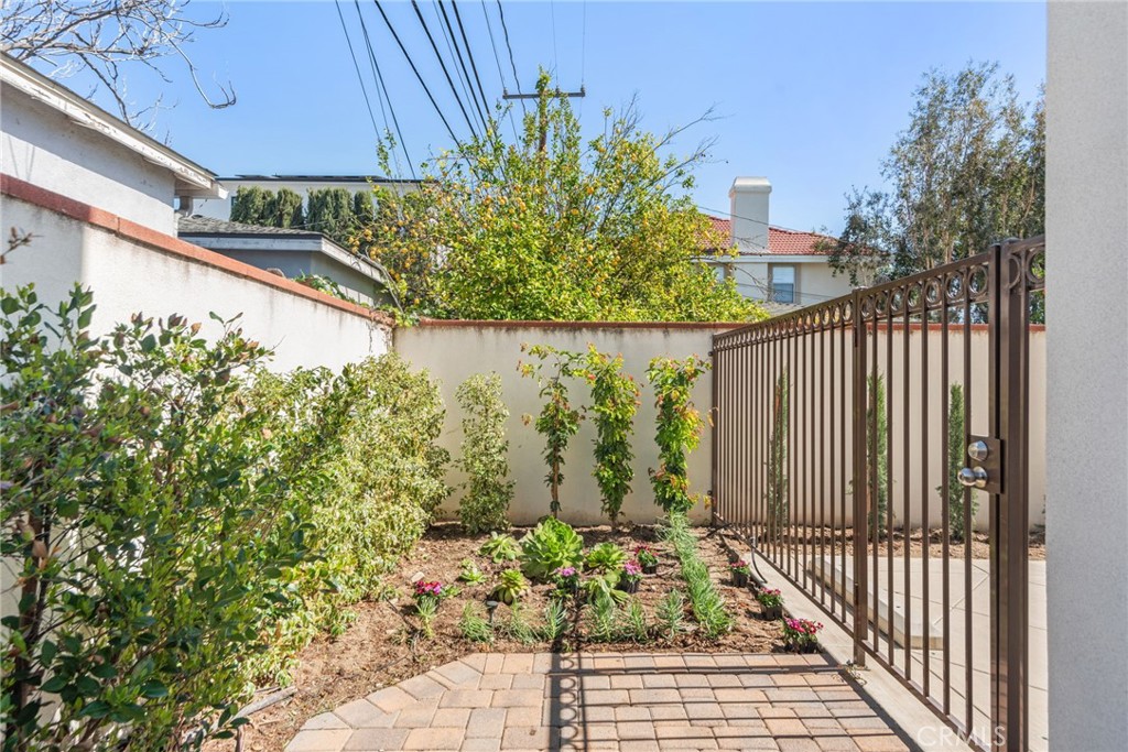 159 Alice Street C