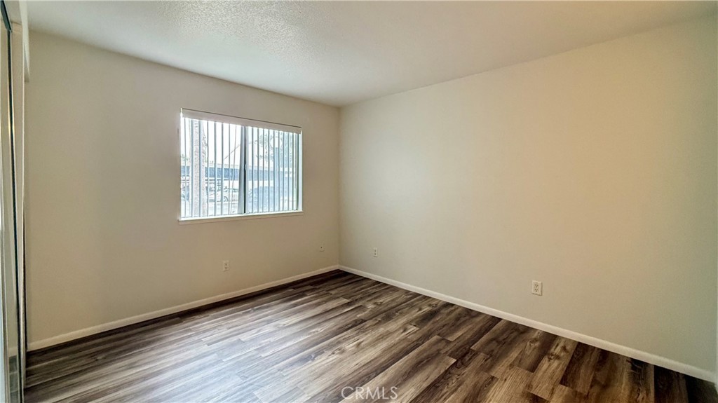 1309 W Mission Boulevard 33