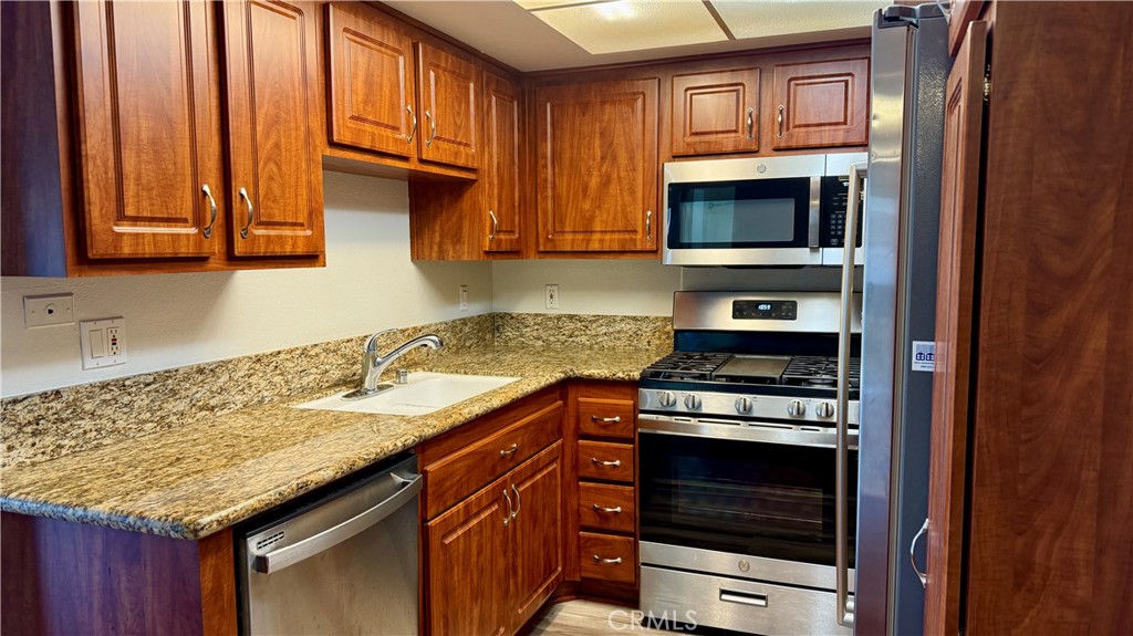 1309 W Mission Boulevard 33