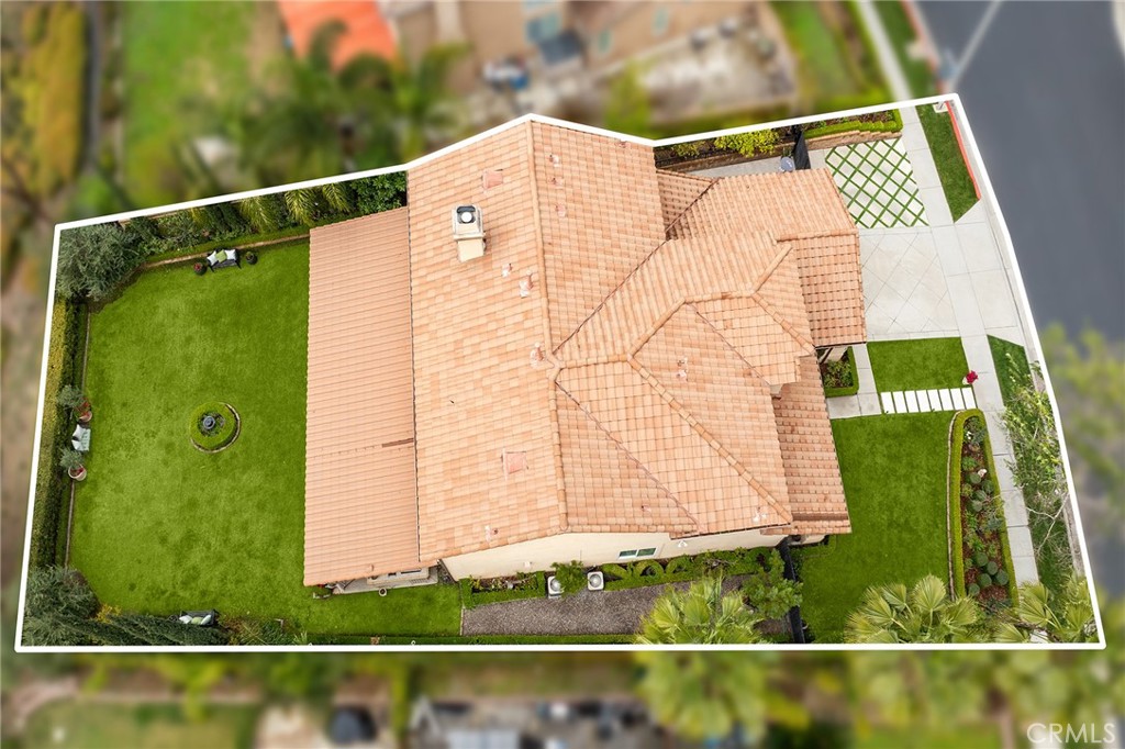 32 Mountain Laurel Way