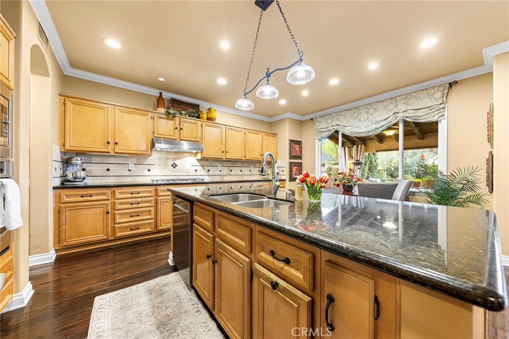 32 Mountain Laurel Way