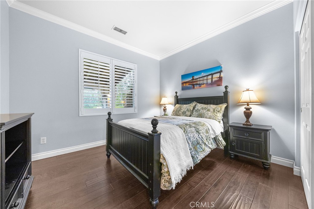 32 Mountain Laurel Way