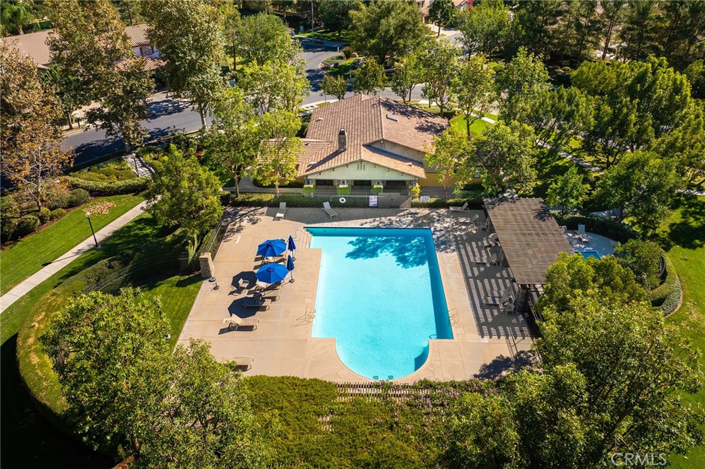 32 Mountain Laurel Way