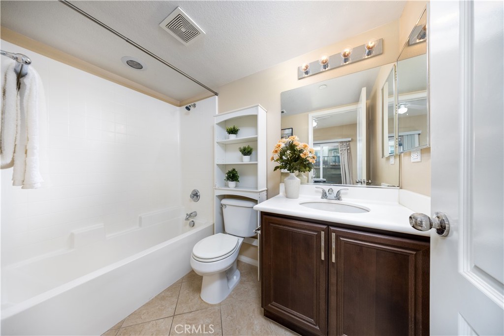 17871 Shady View Drive 406