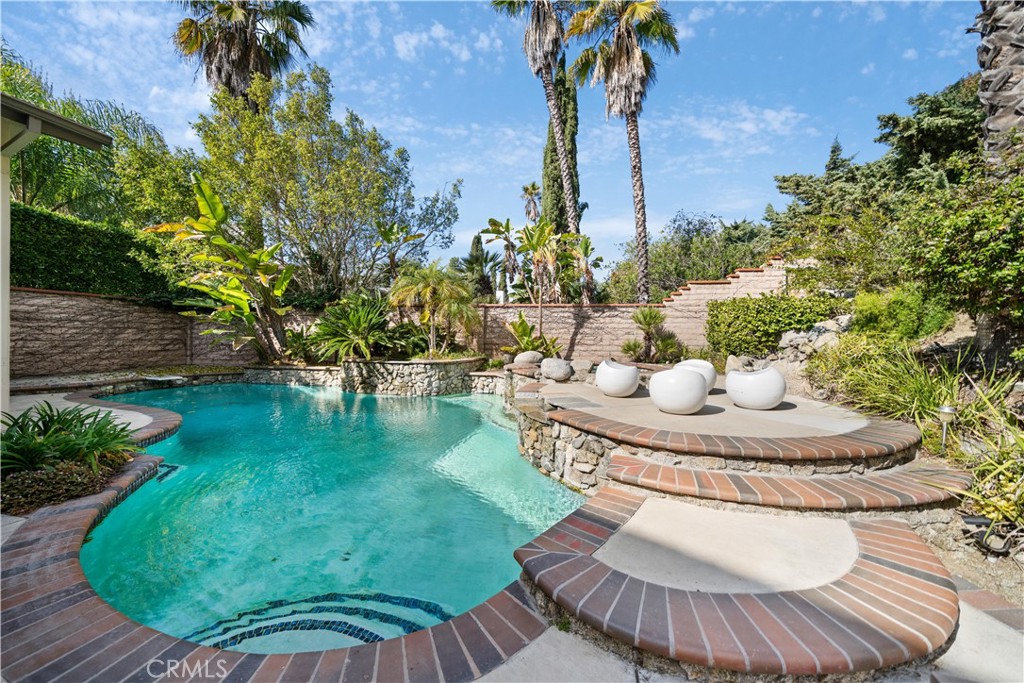 7923 Electra Drive