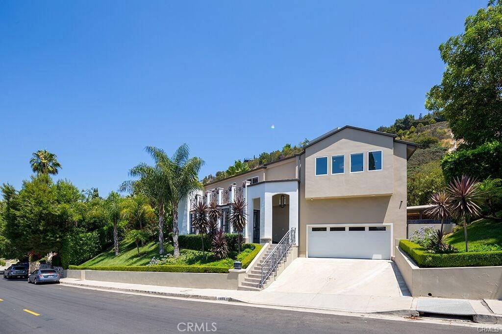 7923 Electra Drive