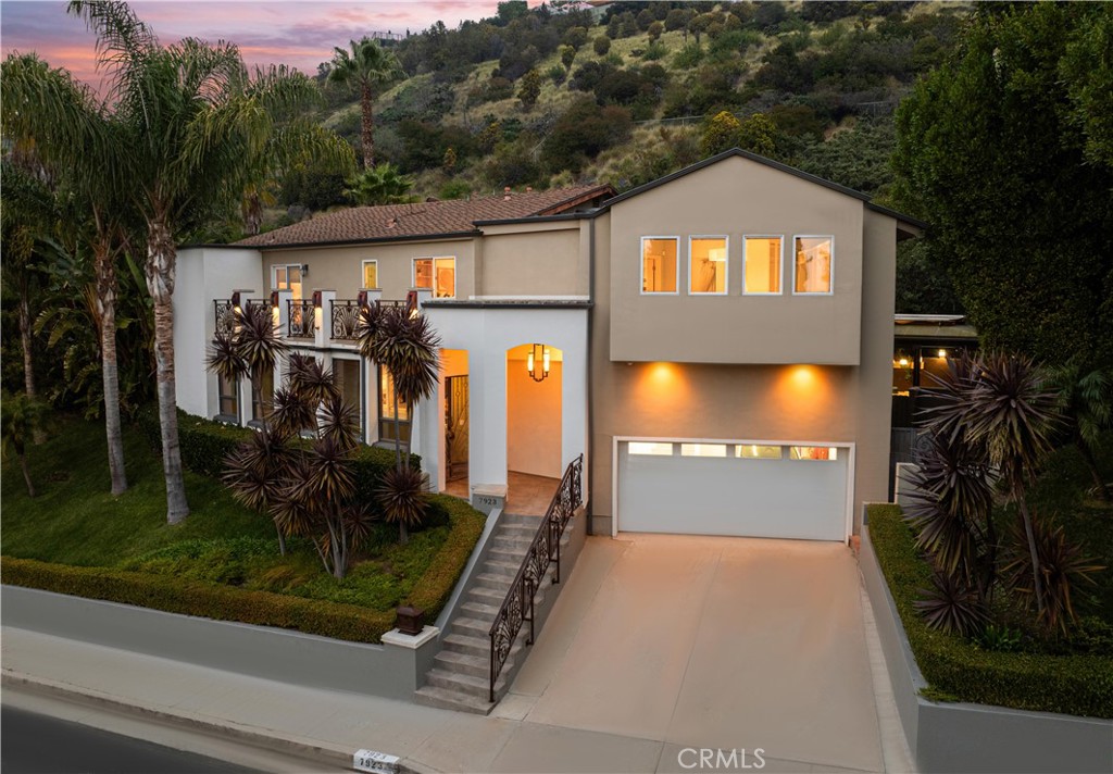 7923 Electra Drive