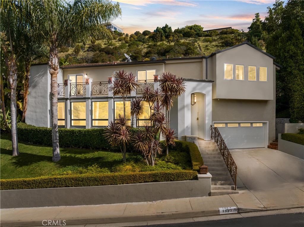 7923 Electra Drive