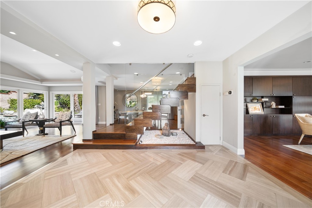 7923 Electra Drive