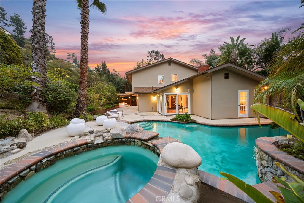 7923 Electra Drive