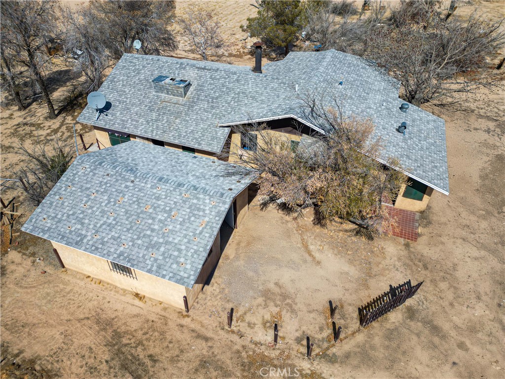 45200 Camelot Drive