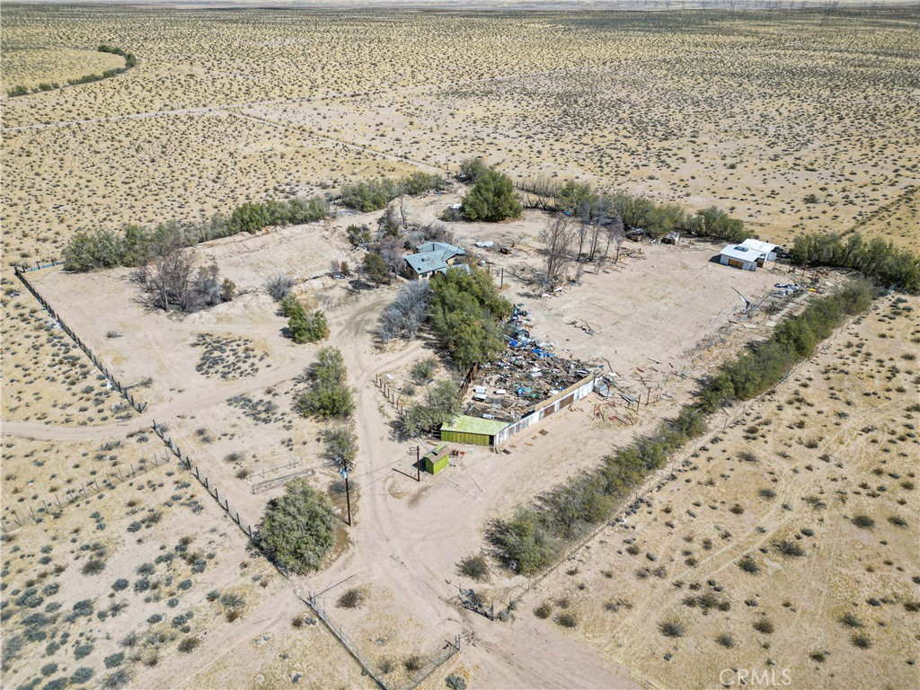 45200 Camelot Drive