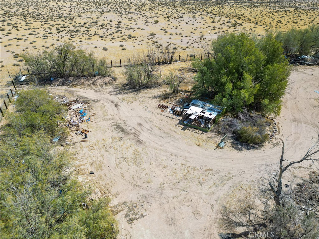 45200 Camelot Drive