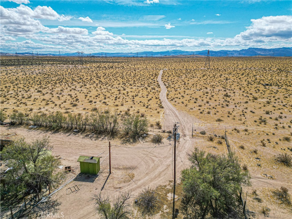 45200 Camelot Drive
