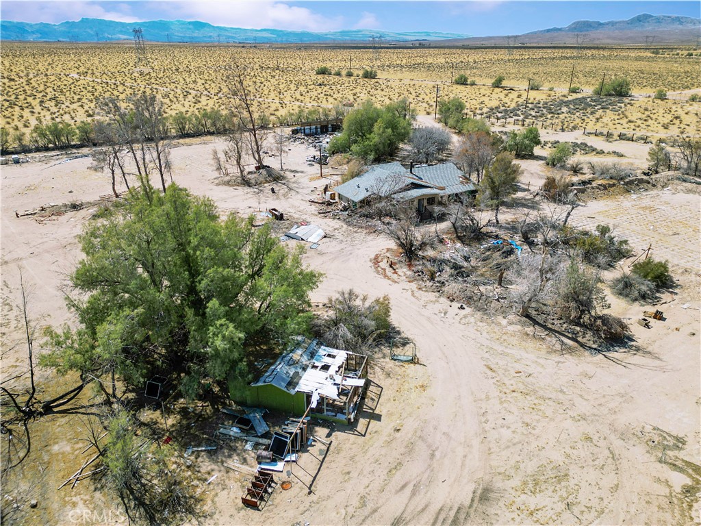45200 Camelot Drive