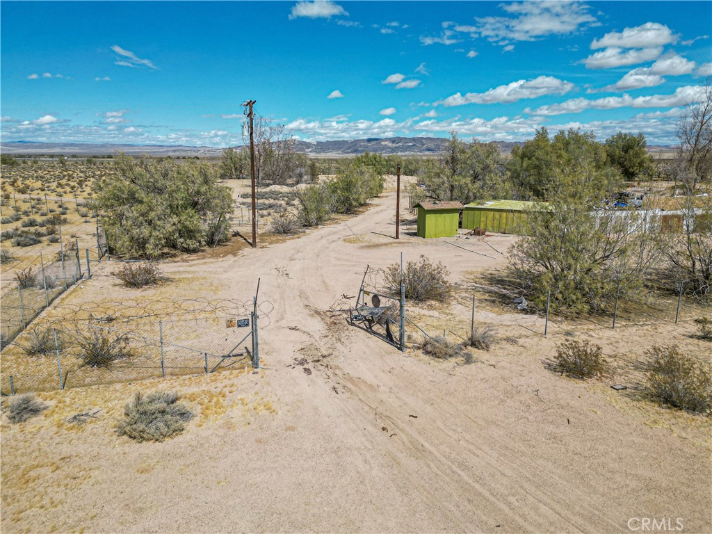 45200 Camelot Drive
