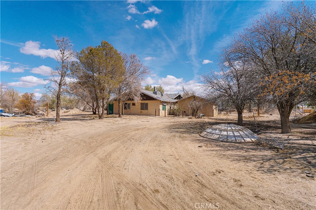 45200 Camelot Drive