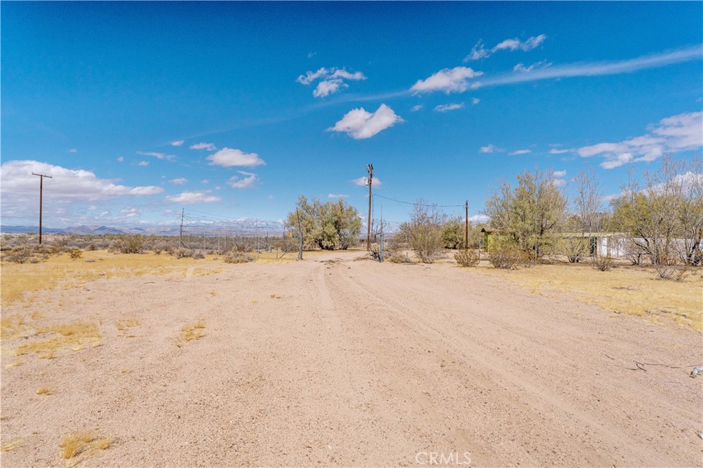 45200 Camelot Drive