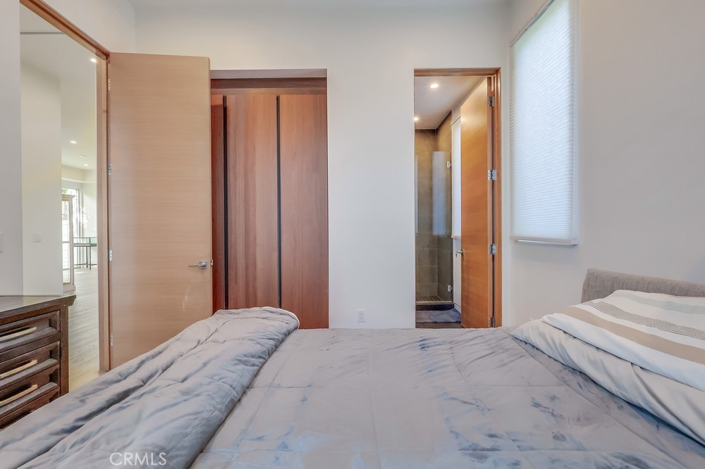 737 N Cherokee Avenue