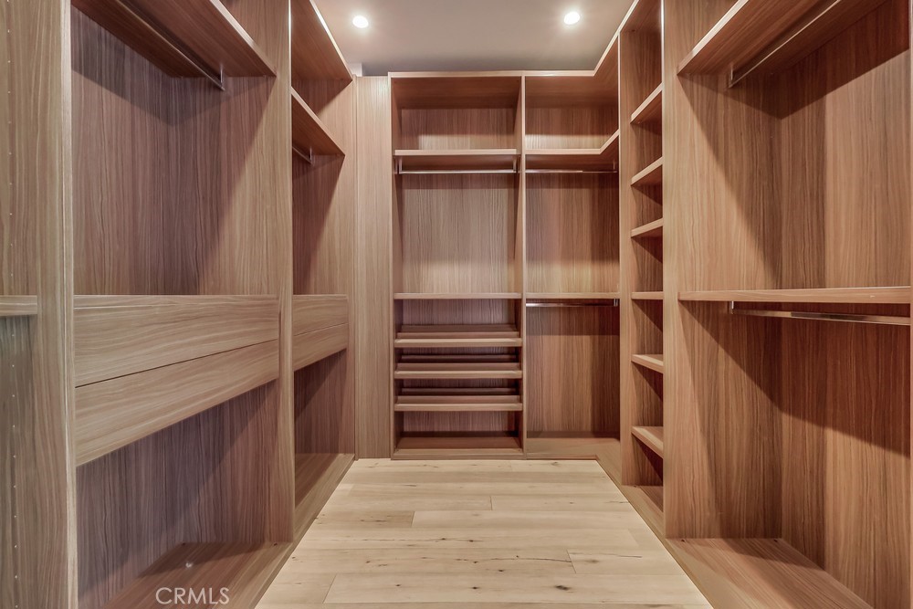 737 N Cherokee Avenue