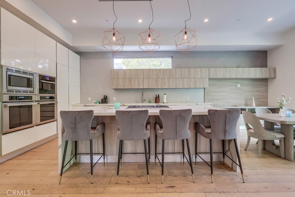 737 N Cherokee Avenue