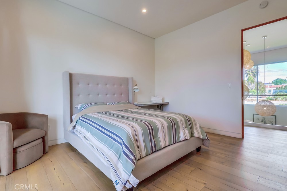 737 N Cherokee Avenue