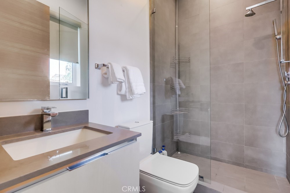 737 N Cherokee Avenue