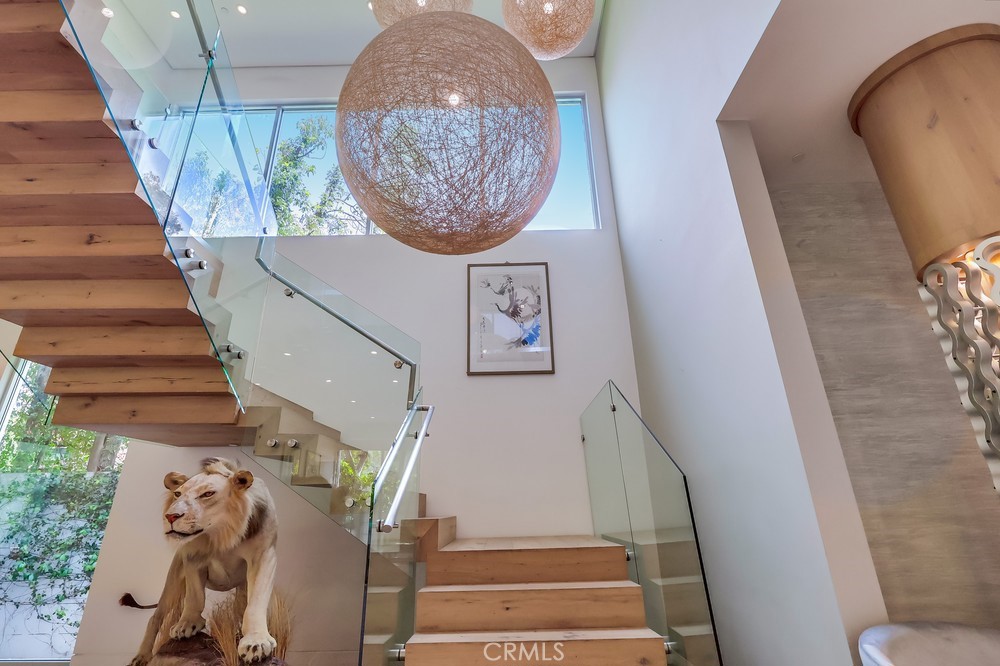 737 N Cherokee Avenue