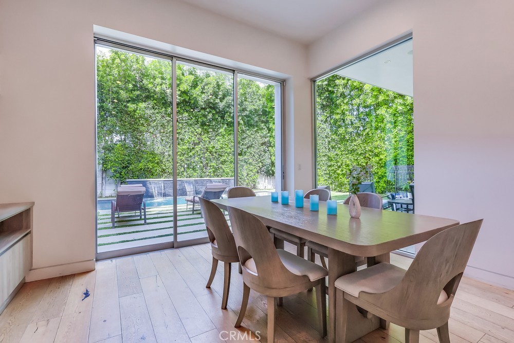 737 N Cherokee Avenue