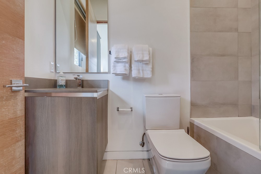 737 N Cherokee Avenue