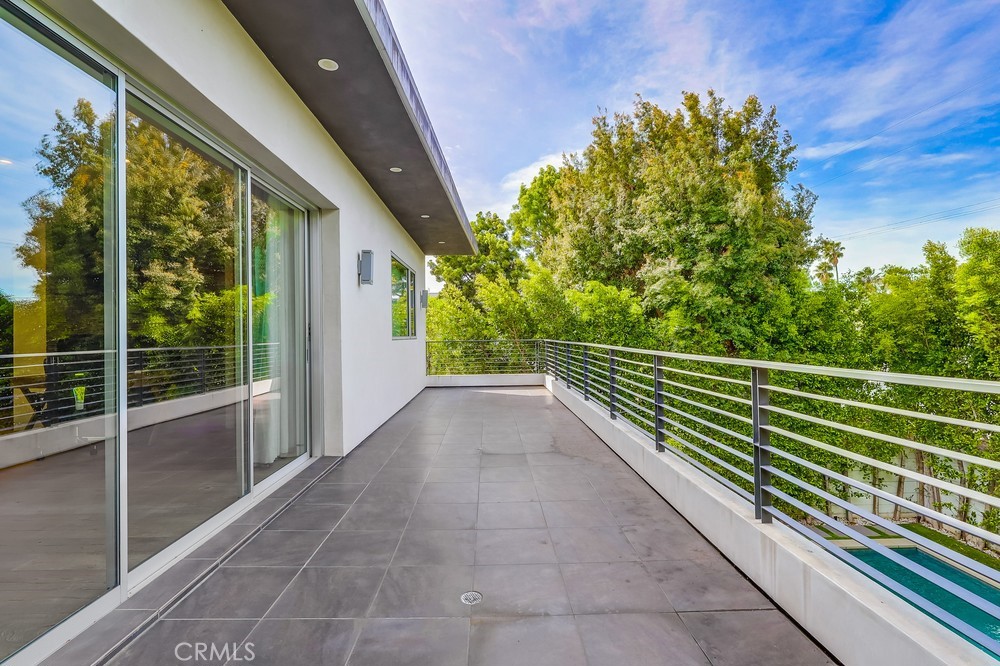 737 N Cherokee Avenue